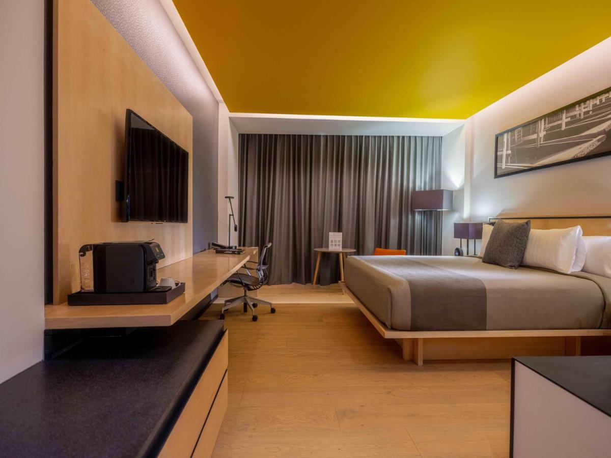 Hotel Galeria Plaza San Jeronimo Città del Messico Esterno foto A room at the hotel