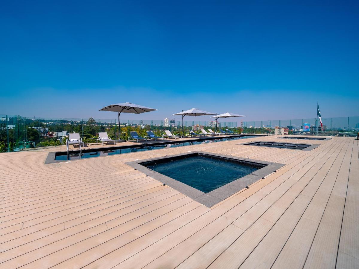 Hotel Galeria Plaza San Jeronimo Città del Messico Esterno foto Rooftop pool
