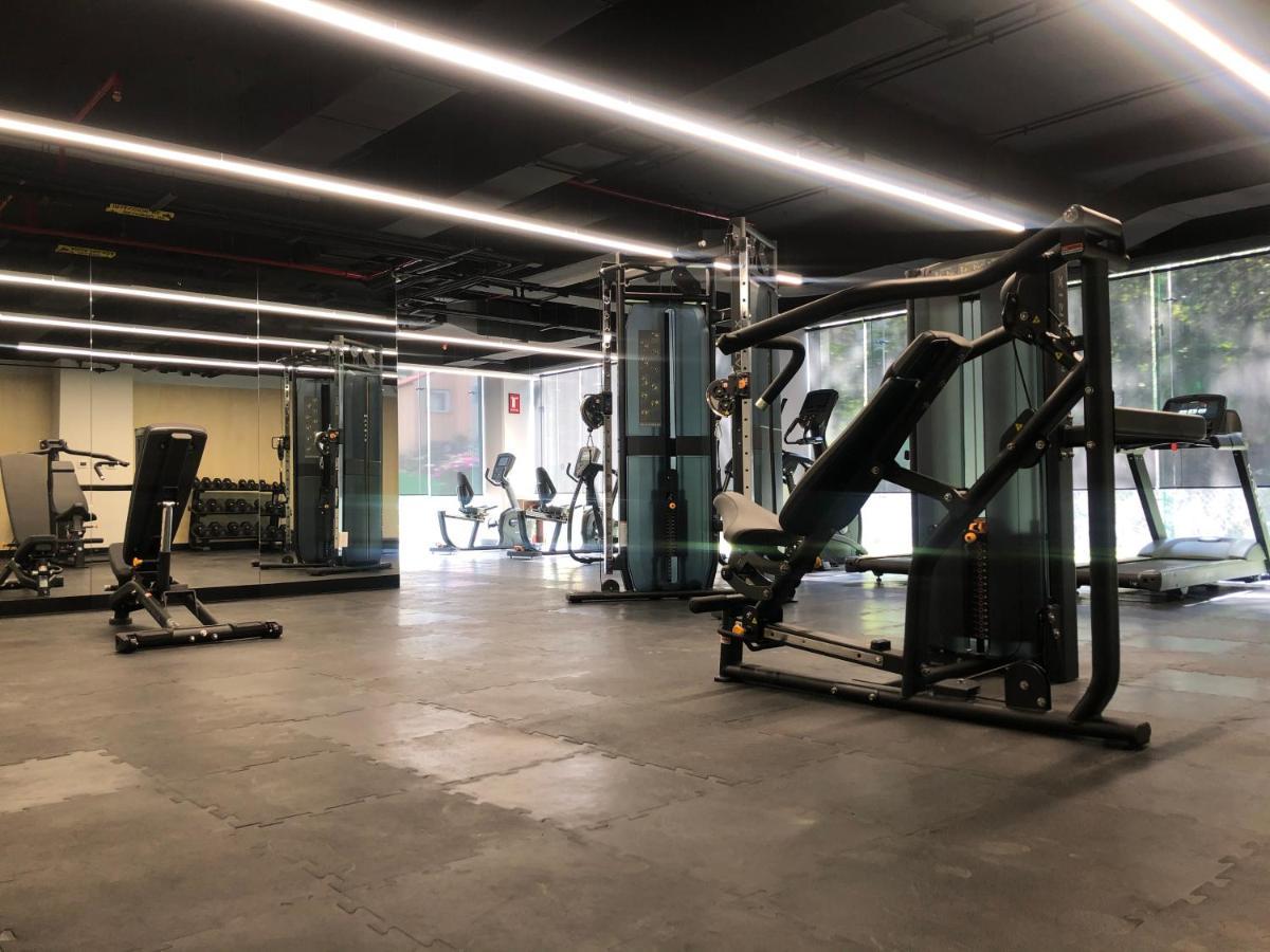 Hotel Galeria Plaza San Jeronimo Città del Messico Esterno foto The gym at the hotel