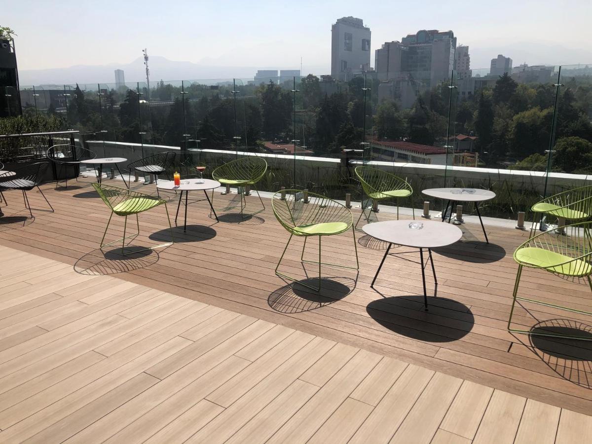 Hotel Galeria Plaza San Jeronimo Città del Messico Esterno foto Rooftop bar at the hotel